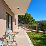 Hedera Estate Hedera Ix Apartman
